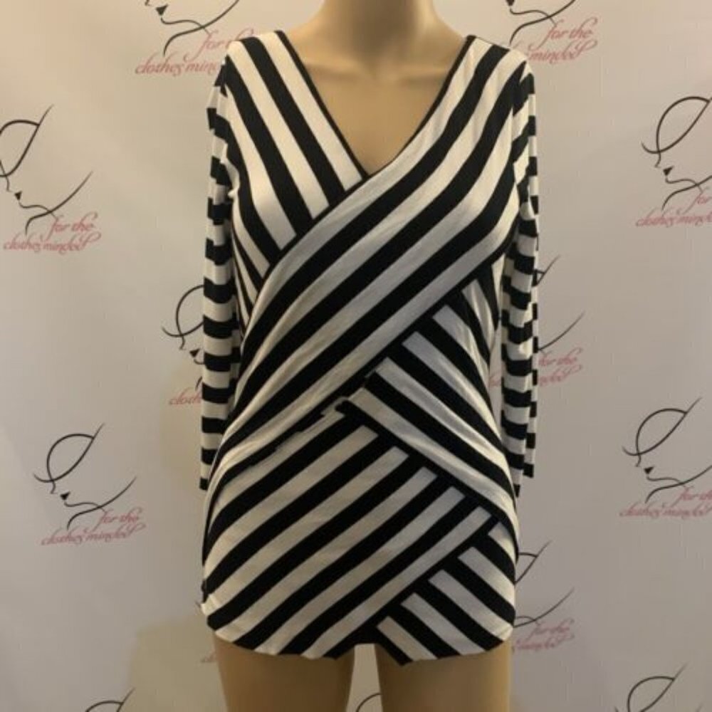 Vince Camuto. Sz PXS. 3/4 Sleeve Stretch CrossOver Pullover Rayon Top. B84.